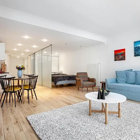 Noa - Tatar Beyi 18 Istanbul